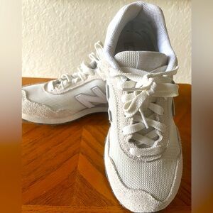 New Balance Women’s Sneakers